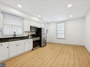 9 W Hinckley Avenue, Ridley Park PA 19078