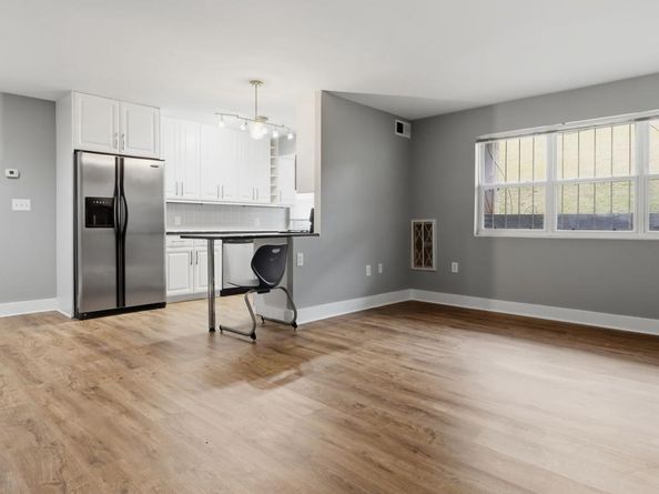 2317 16TH Street SE 102, Washington DC 20020