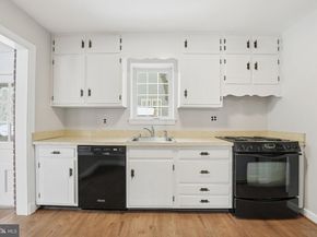 2127 Patrick Henry Drive, Arlington VA 22205