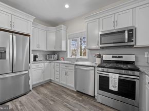 211 S Norwinden Drive, Springfield PA 19064