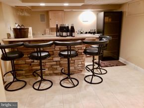 992 Sheffield Lane, Huntingdon Valley PA 19006