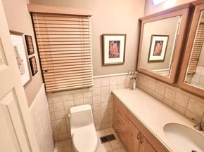 992 Sheffield Lane, Huntingdon Valley PA 19006