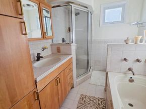 992 Sheffield Lane, Huntingdon Valley PA 19006