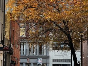 217 Church Street 2R, Philadelphia PA 19106