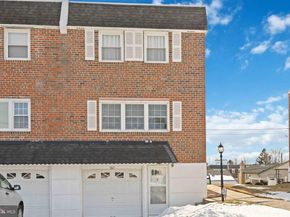 587 Wigard Avenue, Philadelphia PA 19128