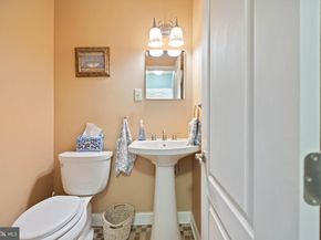 587 Wigard Avenue, Philadelphia PA 19128