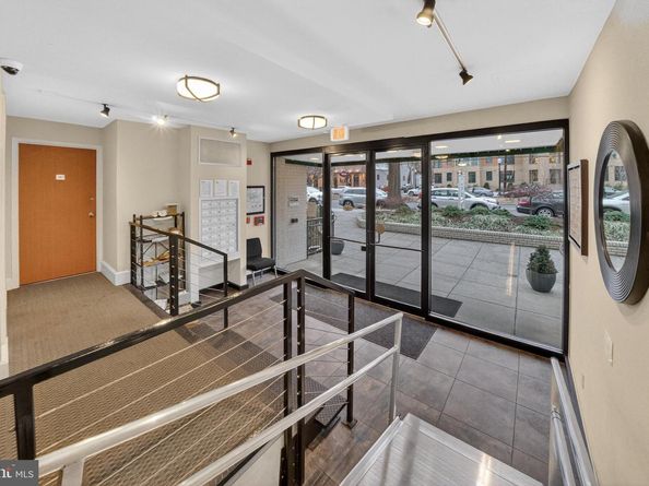 4840 Macarthur Boulevard NW 401, Washington DC 20007