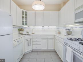 4000 Cathedral Avenue NW 134B, Washington DC 20016