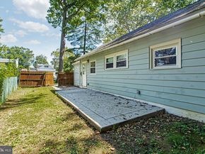 363 Hutchinson Terrace, Holmes PA 19043