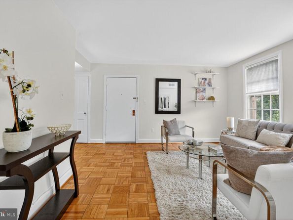 2736 Ordway Street NW 3, Washington DC 20008