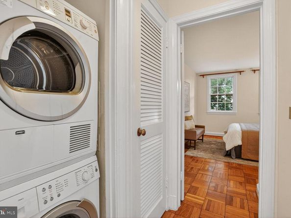 2736 Ordway Street NW 3, Washington DC 20008