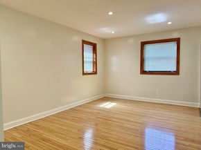 2201 15TH Street NW 101, Washington DC 20009
