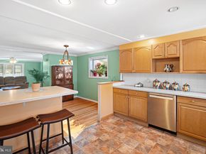 2633 Maxwell Street, Philadelphia PA 19152