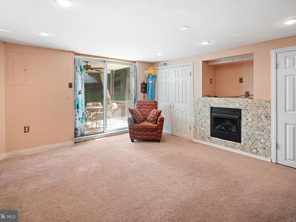 2633 Maxwell Street, Philadelphia PA 19152