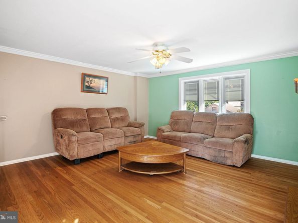 2633 Maxwell Street, Philadelphia PA 19152