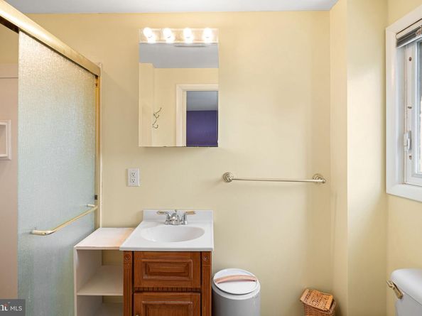 2633 Maxwell Street, Philadelphia PA 19152