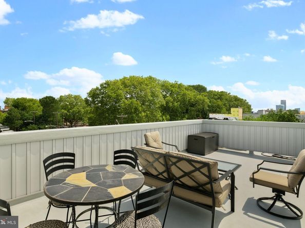 2711 W Jefferson Street 2, Philadelphia PA 19121