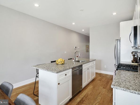 2711 W Jefferson Street 2, Philadelphia PA 19121