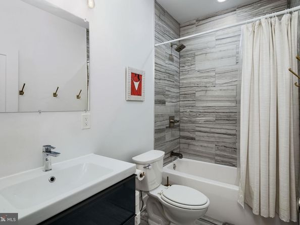 2711 W Jefferson Street 2, Philadelphia PA 19121