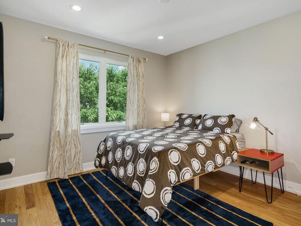 2711 W Jefferson Street 2, Philadelphia PA 19121