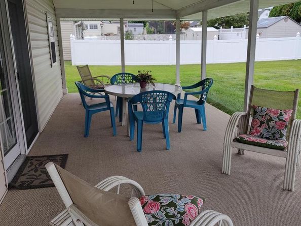 10 Hybrid Road, Levittown PA 19056