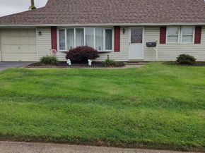 10 Hybrid Road, Levittown PA 19056