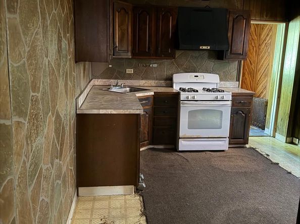 2011 E Cambria Street, Philadelphia PA 19134