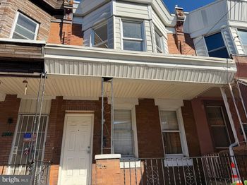 2011 E Cambria Street