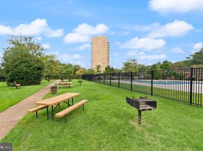 1225 Martha Custis Drive 819, Alexandria VA 22302