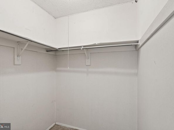 1225 Martha Custis Drive 819, Alexandria VA 22302