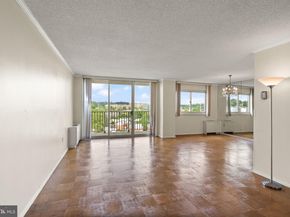 1225 Martha Custis Drive 819, Alexandria VA 22302