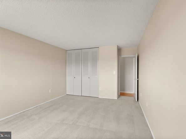 1225 Martha Custis Drive 819, Alexandria VA 22302