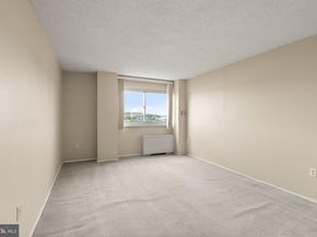 1225 Martha Custis Drive 819, Alexandria VA 22302