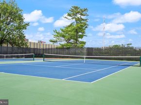 1225 Martha Custis Drive 819, Alexandria VA 22302