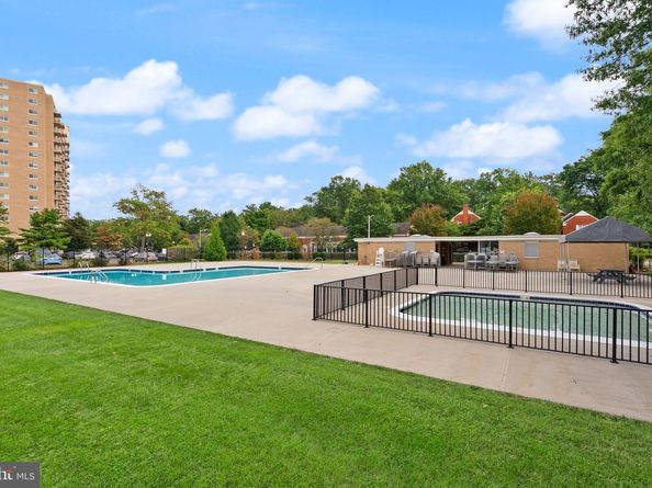 1225 Martha Custis Drive 819, Alexandria VA 22302