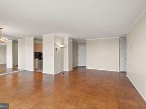 1225 Martha Custis Drive 819, Alexandria VA 22302