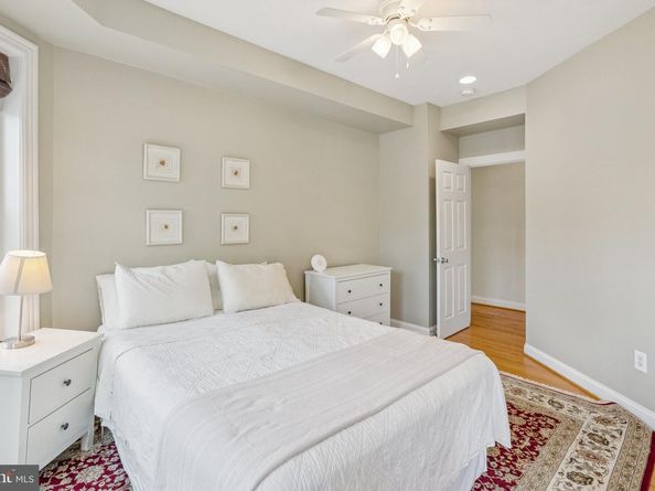 1633 Newton Street NW 3, Washington DC 20010