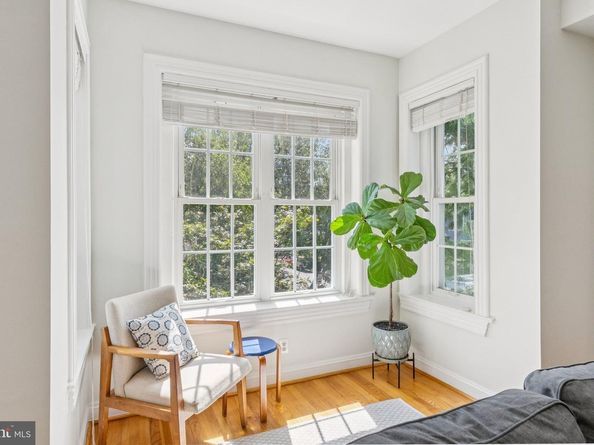 1633 Newton Street NW 3, Washington DC 20010