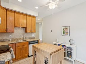 1633 Newton Street NW 3, Washington DC 20010