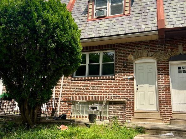 929 1/2 Anchor Street, Philadelphia PA 19124