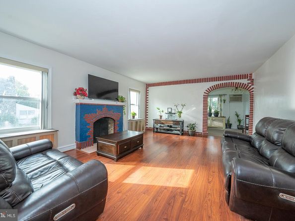 7201 Wayne Avenue, Upper Darby PA 19082