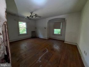 135 S Lansdowne Avenue, Lansdowne PA 19050