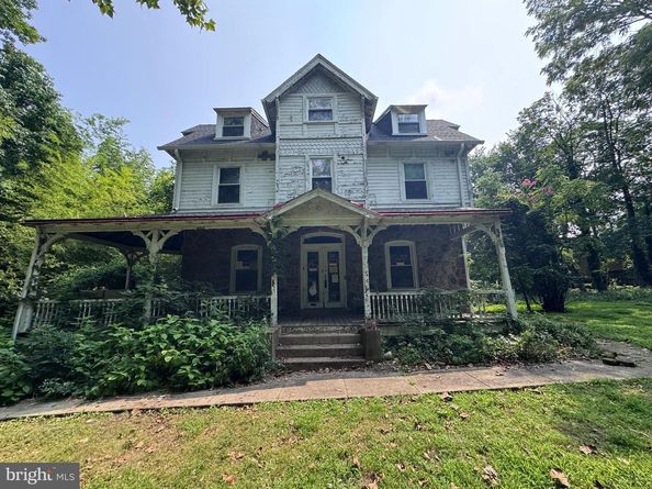135 S Lansdowne Avenue, Lansdowne PA 19050