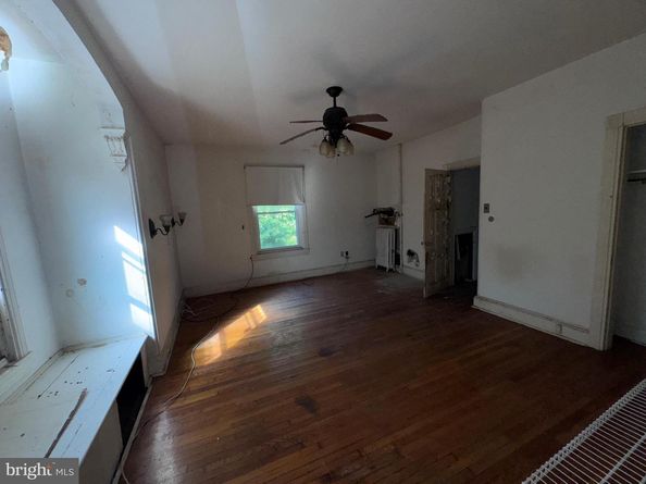135 S Lansdowne Avenue, Lansdowne PA 19050