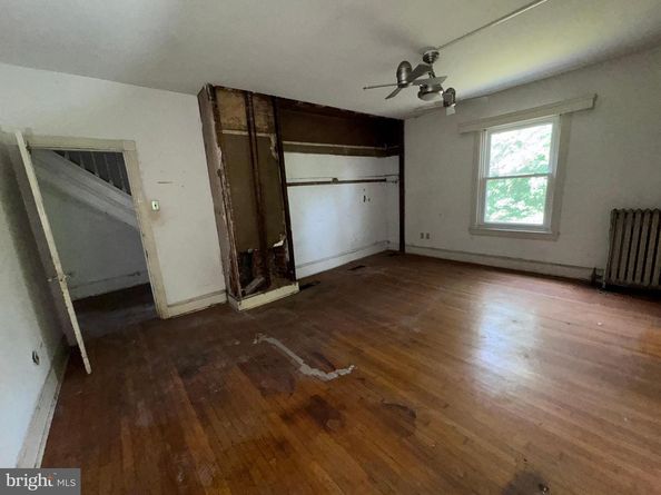 135 S Lansdowne Avenue, Lansdowne PA 19050