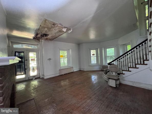 135 S Lansdowne Avenue, Lansdowne PA 19050