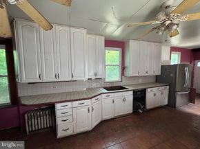 135 S Lansdowne Avenue, Lansdowne PA 19050