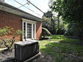 951 Frazier, Rydal PA 19046