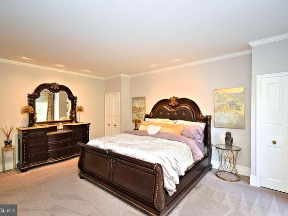 951 Frazier, Rydal PA 19046