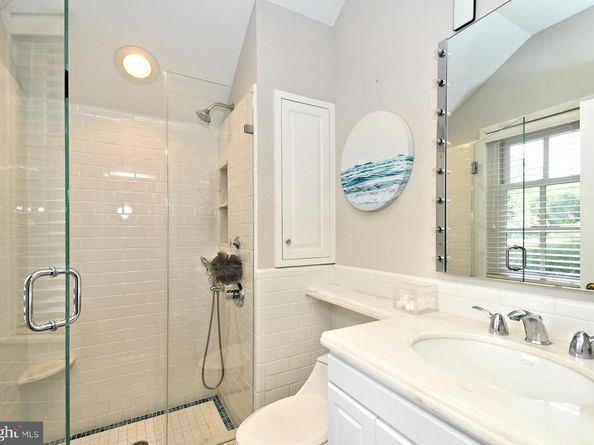 951 Frazier, Rydal PA 19046